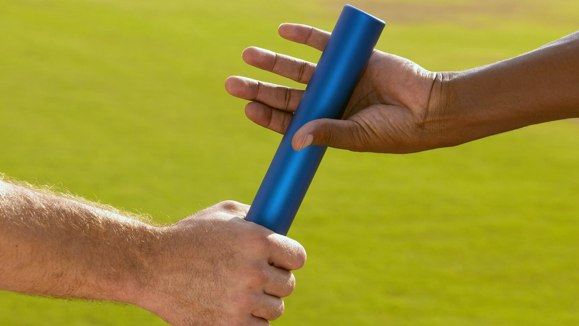 “在高新区全民健身馆,壁球场上没有‘慢’字,只有‘快’与‘准’!”