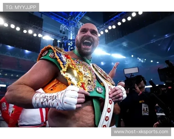 泰森·富里连续闪躲后反击重拳